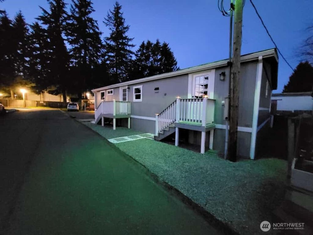 Photo of 1660 S 333RD Street #36, Federal Way, WA 98003 (MLS # 2509914)