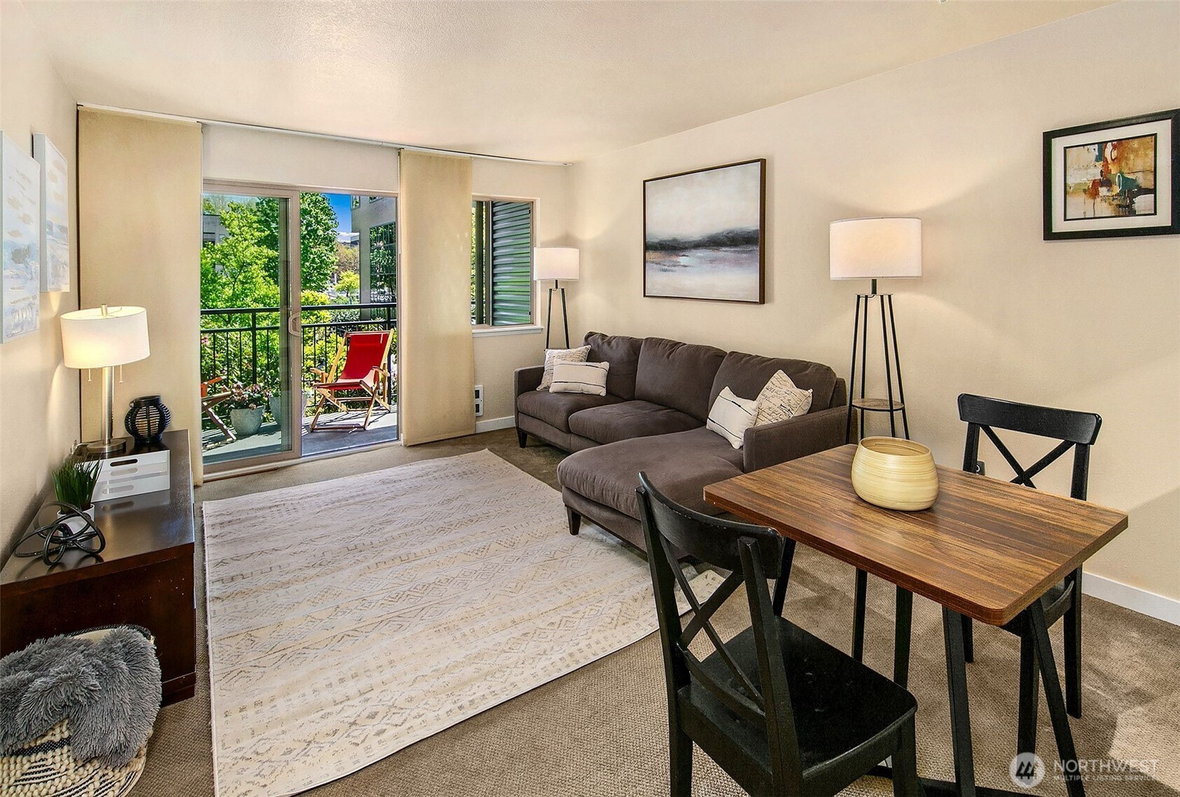 275 W Roy Street 212