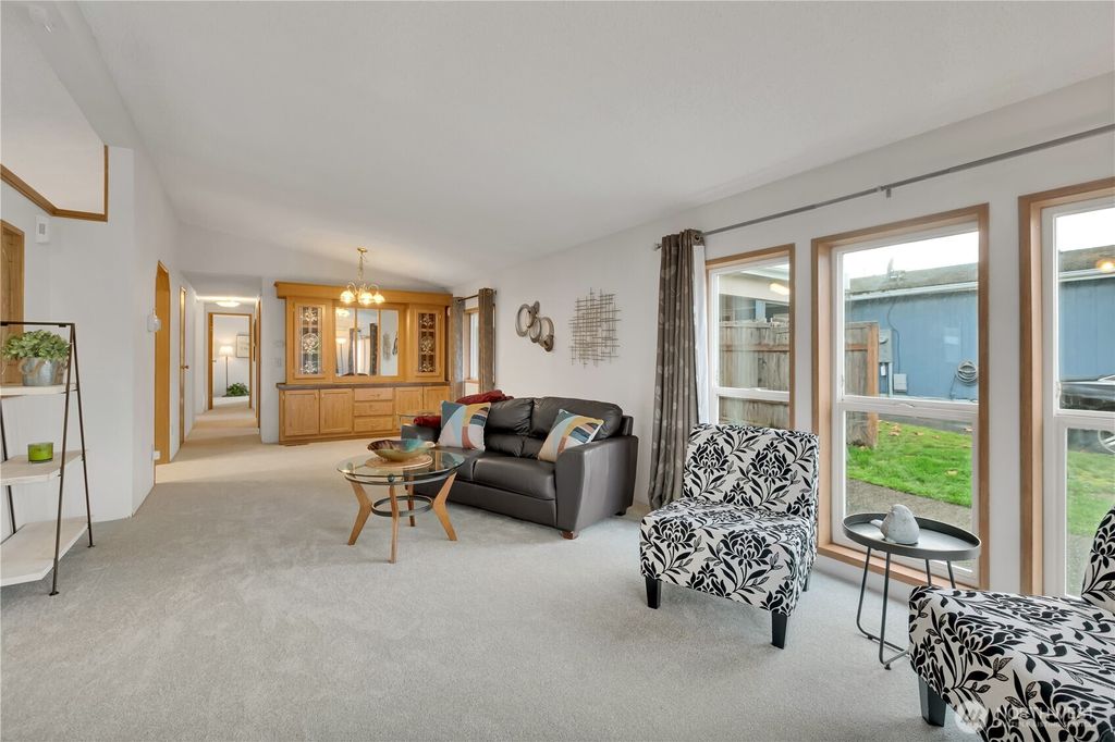 Photo of 15011 SE 274th Lane, Kent, WA 98042 (MLS # 2456590)