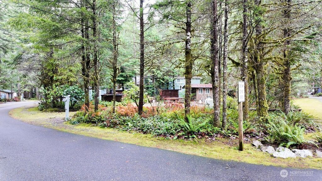 Photo of 1 Riverside Drive, Deming, WA 98244 (MLS # 2463567)