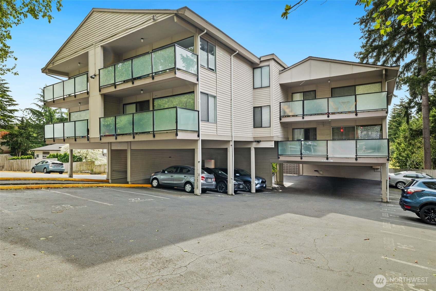 321 Bellevue Way SE 101