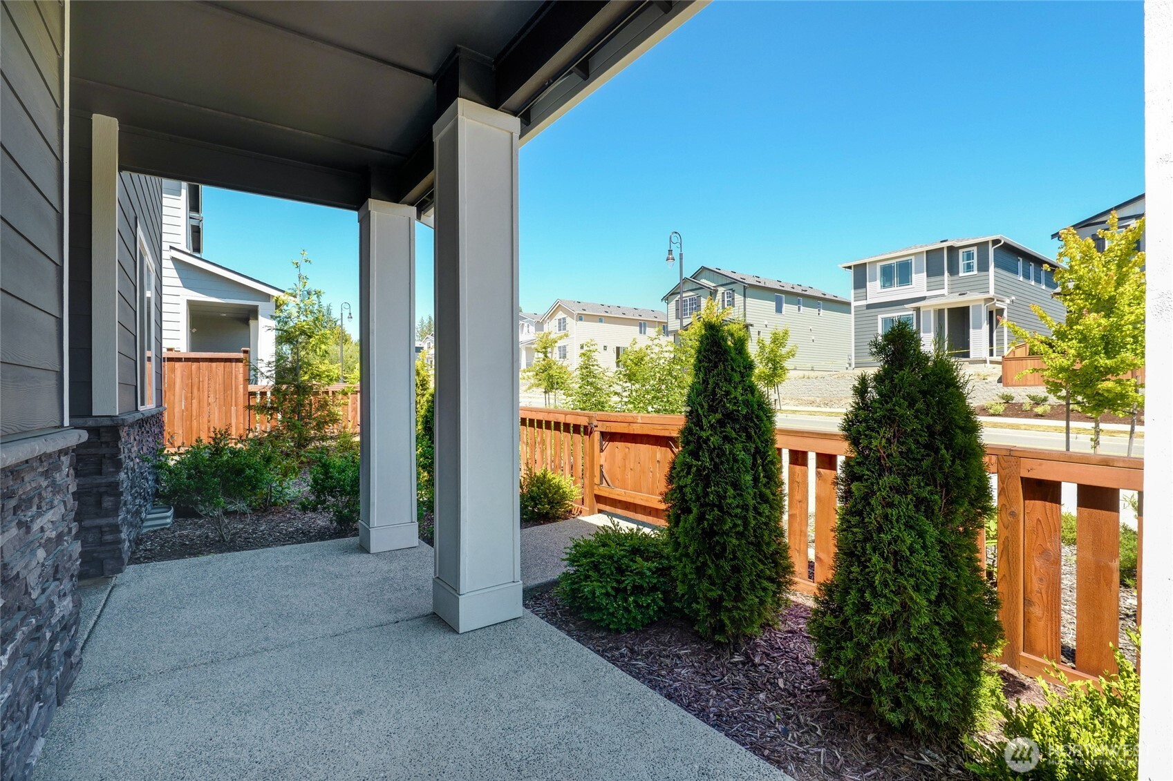 5132 NE 87th Avenue NE