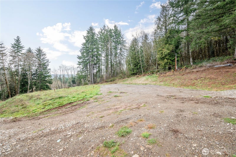 292 Woodside Drive