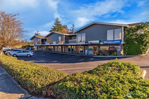 Photo of 520 E Whidbey Avenue #205, Oak Harbor, WA 98277 (MLS # 2591924)