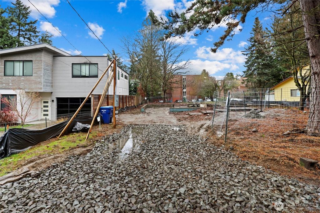 Photo of 14324 Fremont Avenue N, Seattle, WA 98133 (MLS # 2459878)