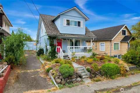 Photo of 1226 9th Street, Bremerton, WA 98337 (MLS # 2431527)