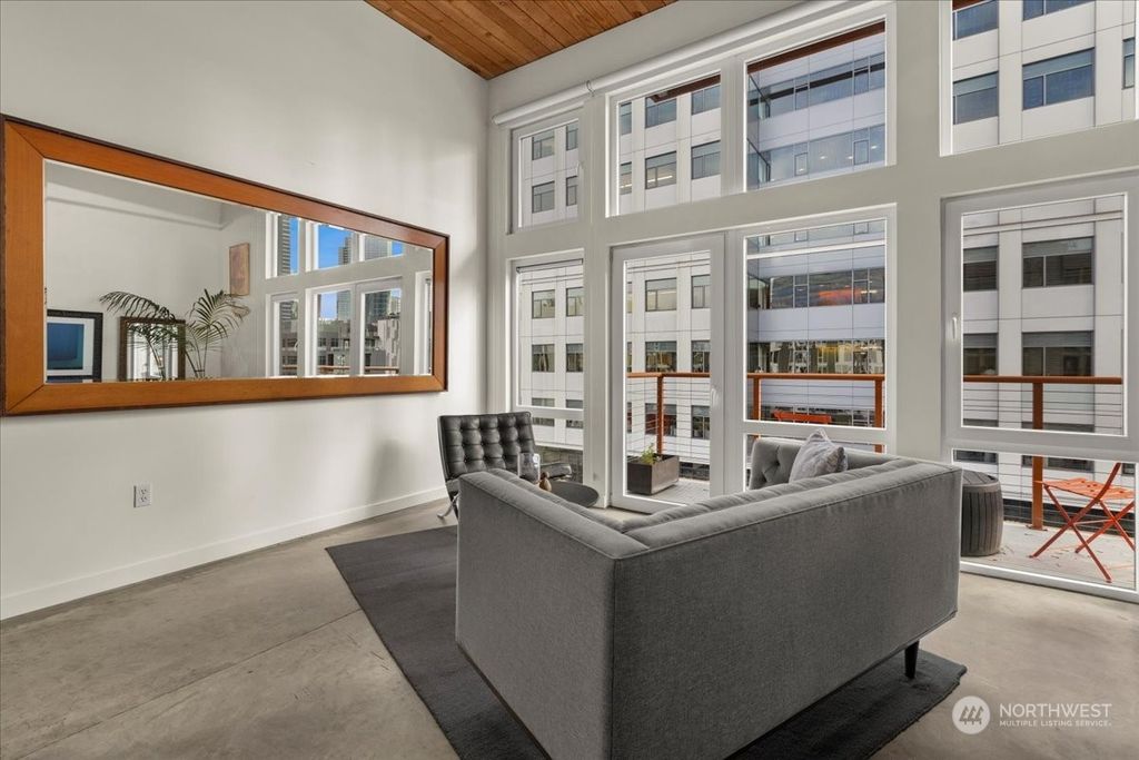 Photo of 401 9th Avenue N #501, Seattle, WA 98109 (MLS # 2329822)