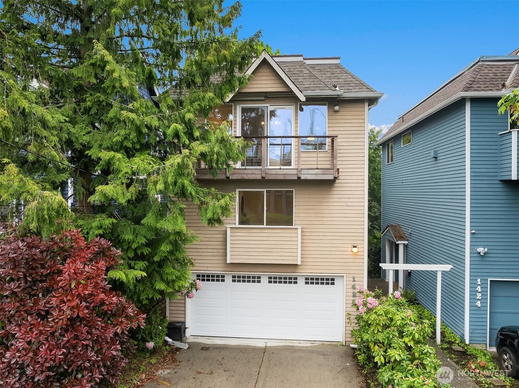 Photo of 1428 18th Avenue, Seattle, WA 98122 (MLS # 2367698)