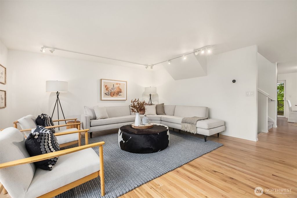 Photo of 1428 18th Avenue, Seattle, WA 98122 (MLS # 2367698)