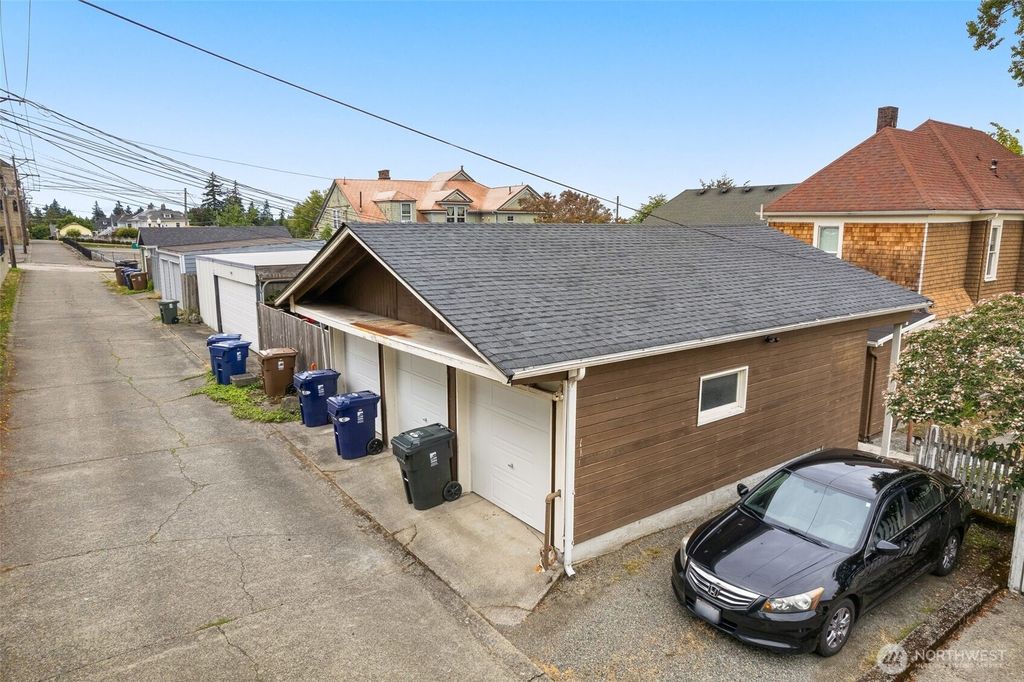 Photo of 1012 N I Street, Tacoma, WA 98403 (MLS # 2470773)