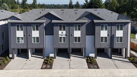 Photo of 15613 Admiralty Way #B1, Lynnwood, WA 98087 (MLS # 2443559)