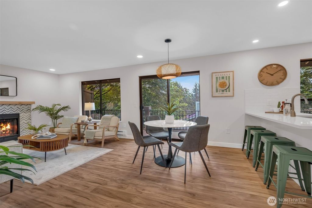 Photo of 11701 100th Avenue NE #4, Kirkland, WA 98034 (MLS # 2530193)