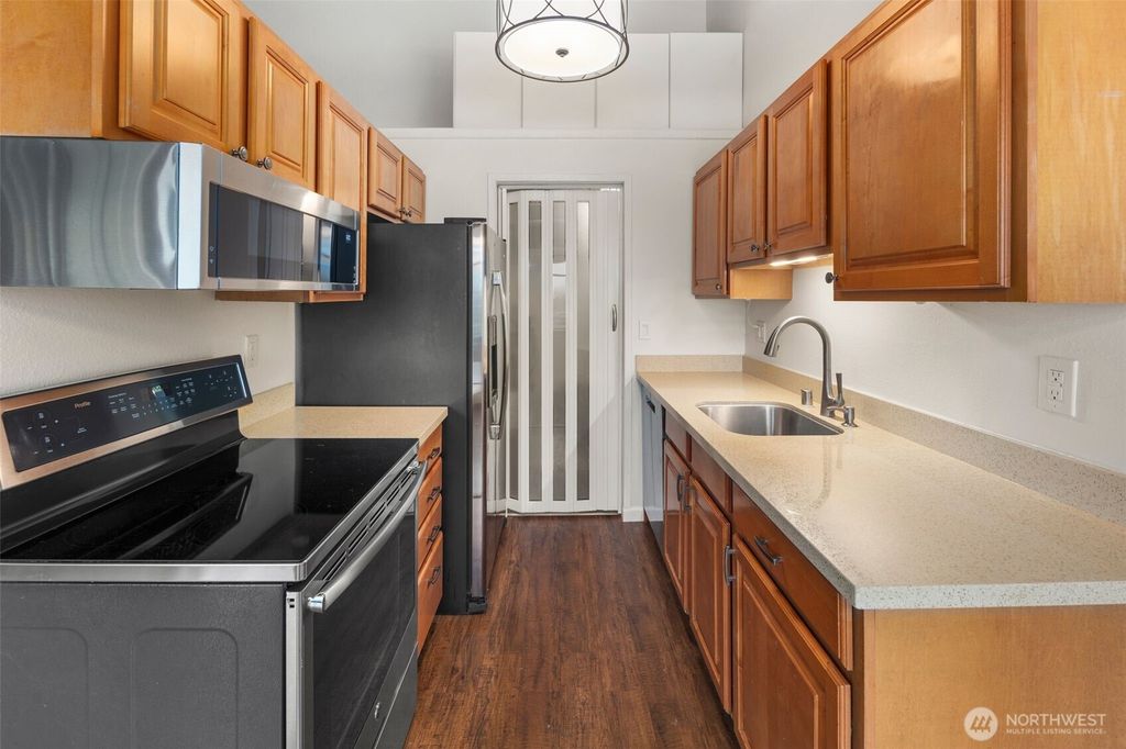 Photo of 2020 Grant Avenue S #L305, Renton, WA 98055 (MLS # 2333658)