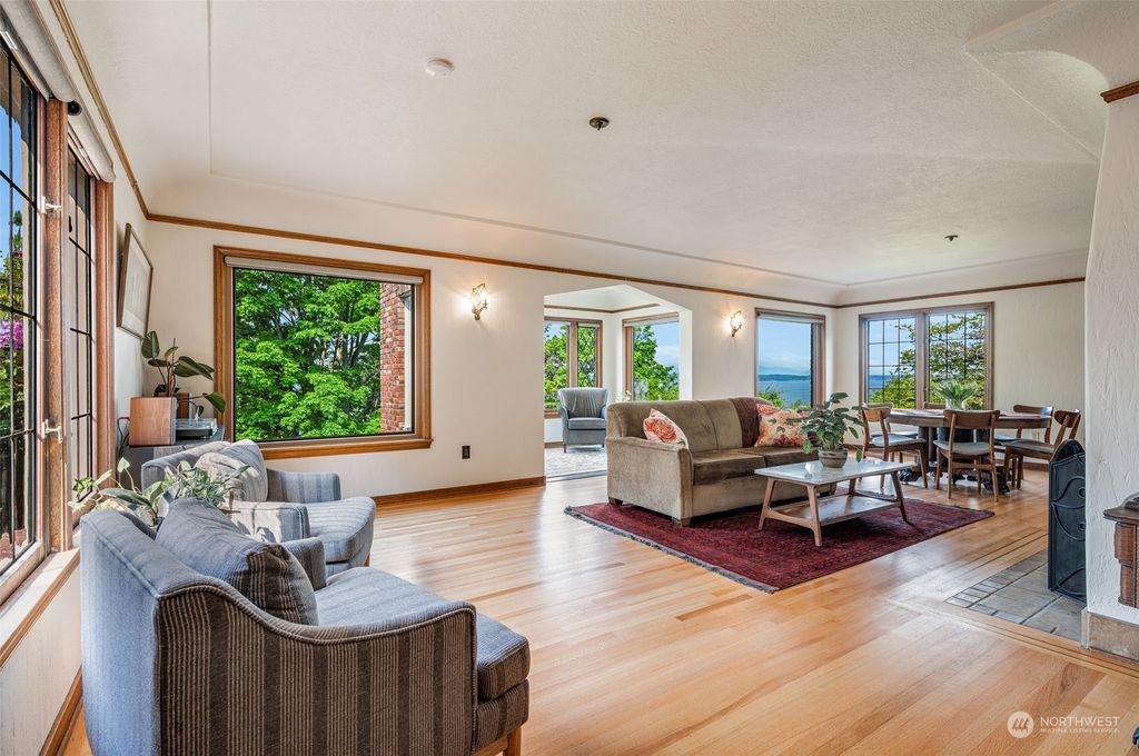 Photo of 7237 Ledroit Court SW, Seattle, WA 98136 (MLS # 2070471)