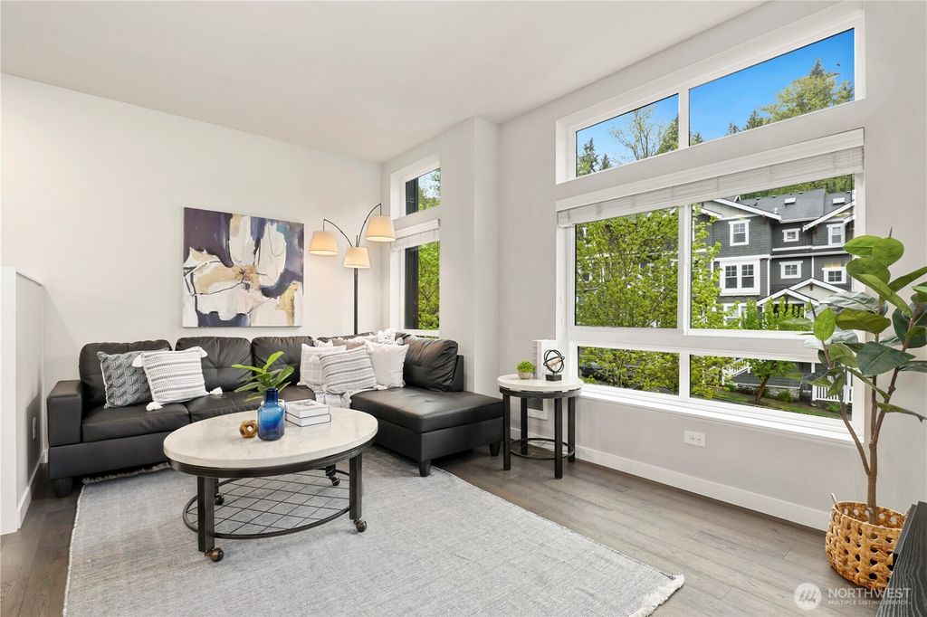 Photo of 2041 NW Talus Drive #6, Issaquah, WA 98027 (MLS # 2523509)