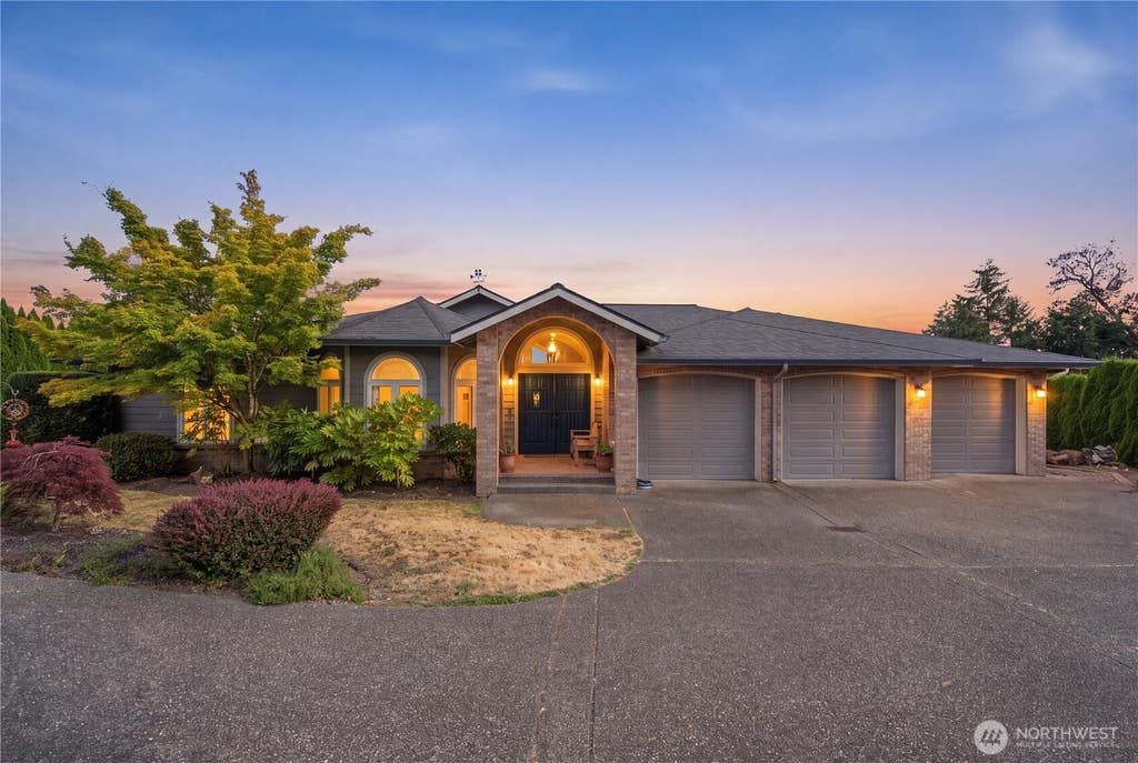 Photo of 8818 30th Street Ct NW, Gig Harbor, WA 98335 (MLS # 2567464)