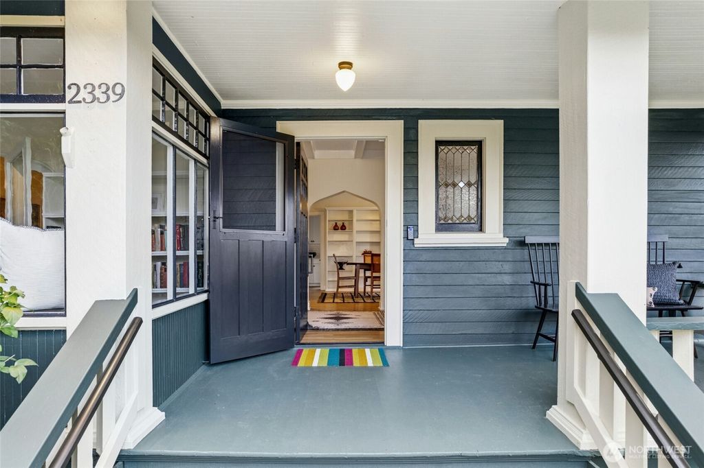 Photo of 2339 Federal Avenue E, Seattle, WA 98102 (MLS # 2363373)