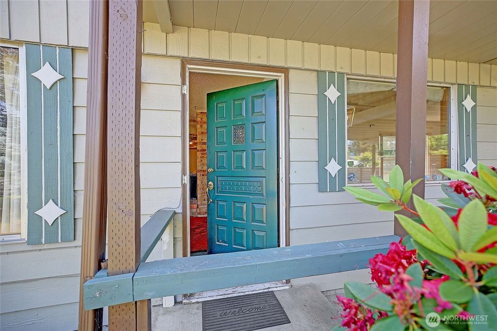 Photo of 1300 Beach Avenue, Marysville, WA 98270 (MLS # 2390458)