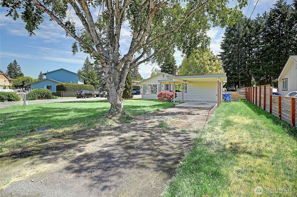 Photo of 1300 Beach Avenue, Marysville, WA 98270 (MLS # 2390458)