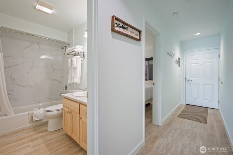 322 W Woodin Avenue 526