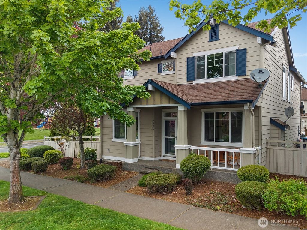Photo of 5800 Balustrade Boulevard SE, Lacey, WA 98513 (MLS # 2517464)