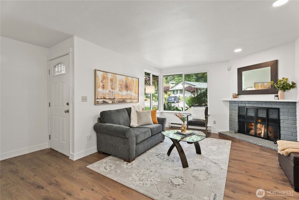 Photo of 520 S 323rd Place #12-E, Federal Way, WA 98003 (MLS # 2521339)
