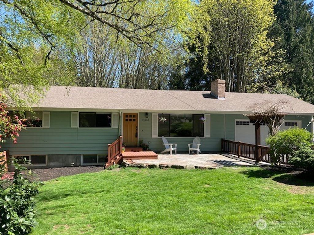 Photo of 19905 Maplewood Drive, Edmonds, WA 98026 (MLS # 2358961)