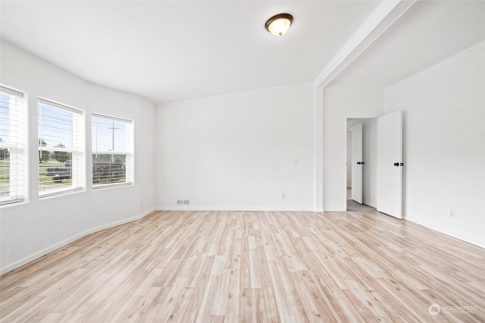 564 W Avery Road