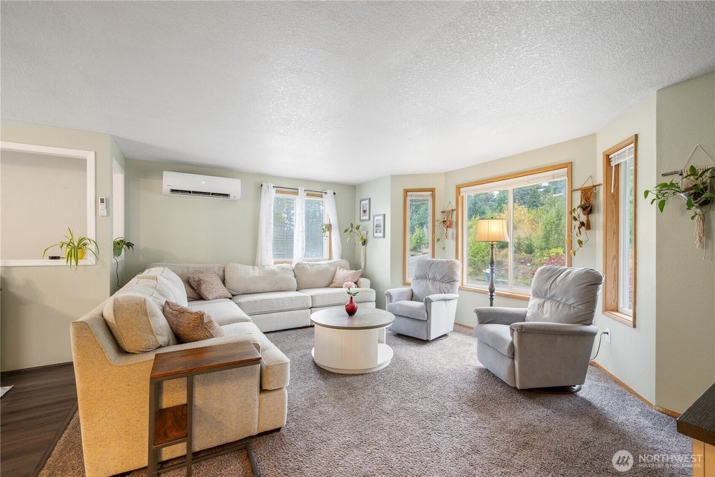 Photo of 120 Apple Lane, Kelso, WA 98626 (MLS # 2585820)