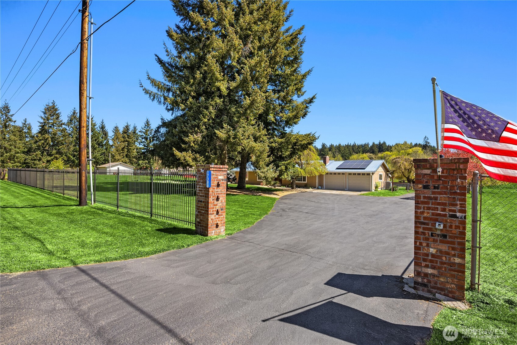 17300 Mima Acres Dr SE