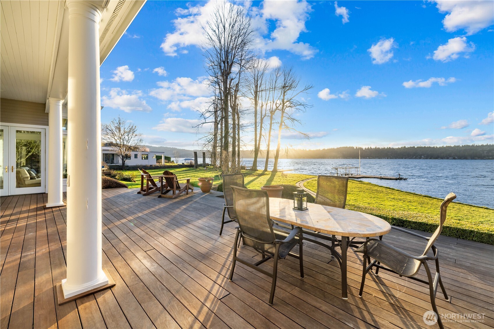 649 E Lake Sammamish Parkway SE