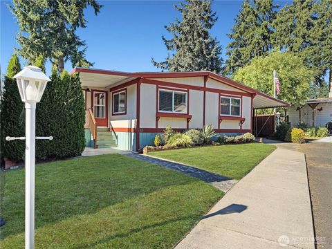 Photo of 2500 S 370th Street #12, Federal Way, WA 98003 (MLS # 2558004)