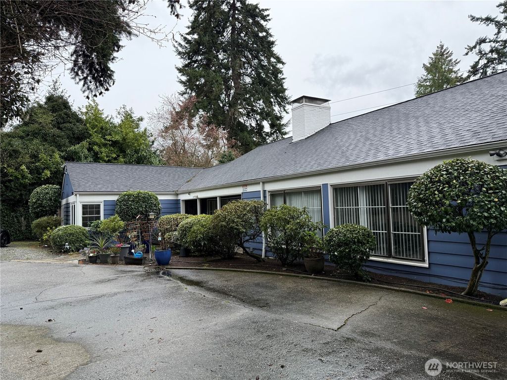 Photo of 808 91st Avenue NE, Bellevue, WA 98004 (MLS # 2352797)