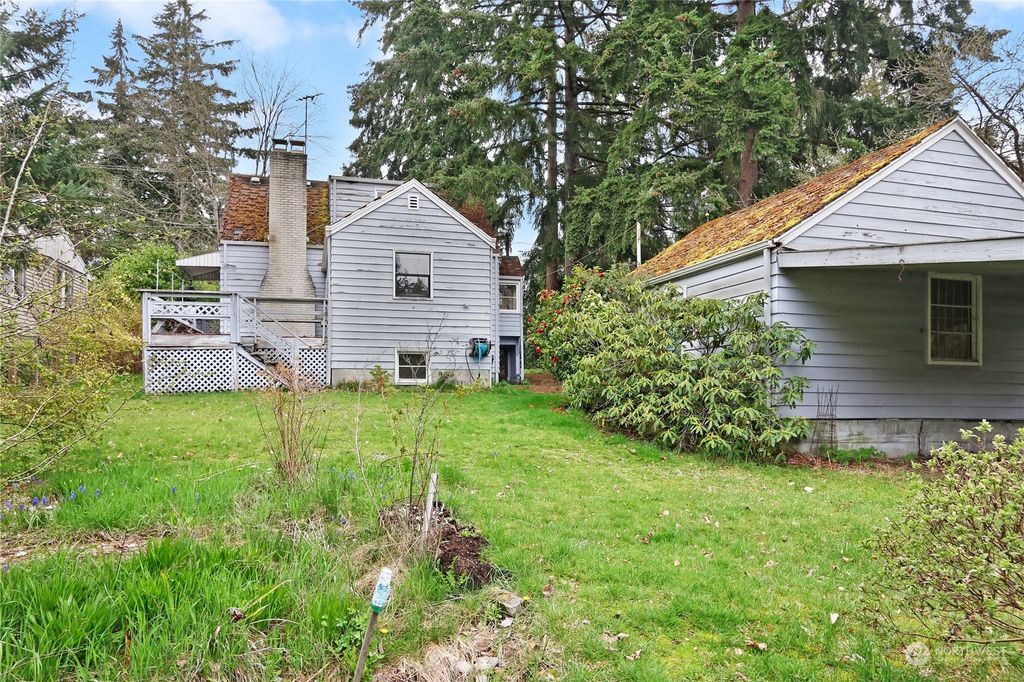 Photo of 13027 30th Avenue NE, Seattle, WA 98125 (MLS # 2057791)