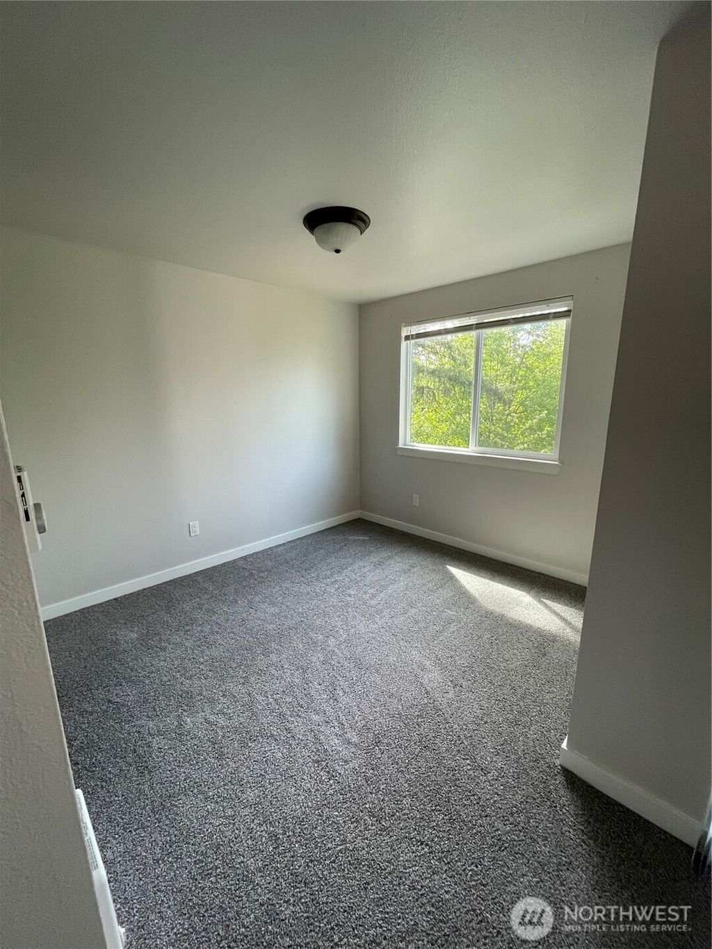 Photo of 14206 NE 181st Place #L206, Woodinville, WA 98072 (MLS # 2369100)