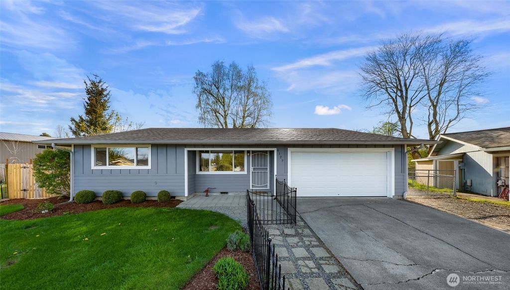 Photo of 6127 Zeus Pl Pl, Ferndale, WA 98248 (MLS # 2499338)