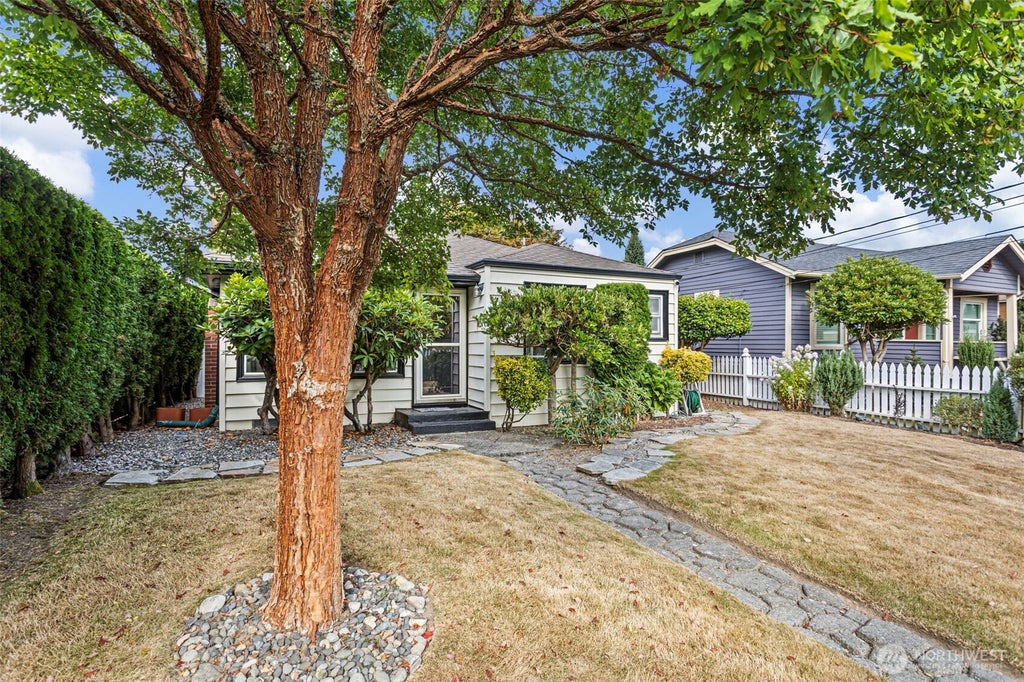 Photo of 8337 27th Avenue NW, Seattle, WA 98117 (MLS # 2572319)