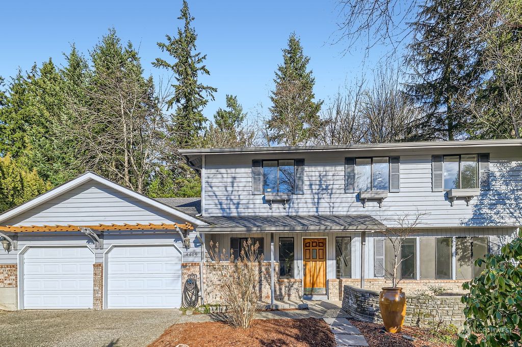 Photo of 4409 130th Place SW, Mukilteo, WA 98275 (MLS # 2323257)