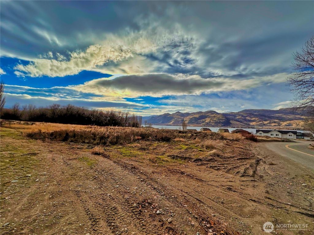 Photo of 407 tbd TBD Eastlake Road, Oroville, WA 98844 (MLS # 2490950)