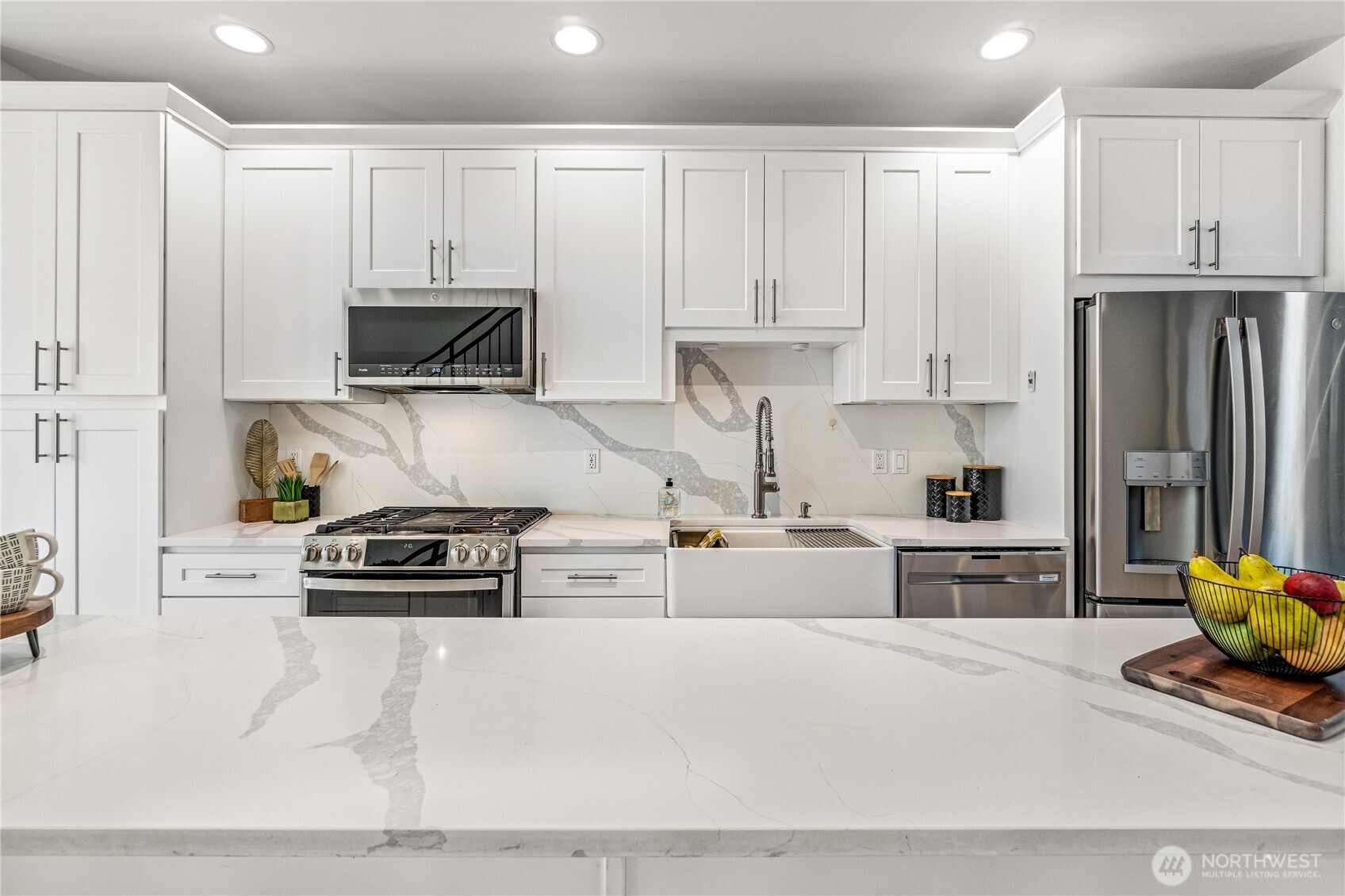 2811 S Columbian Way