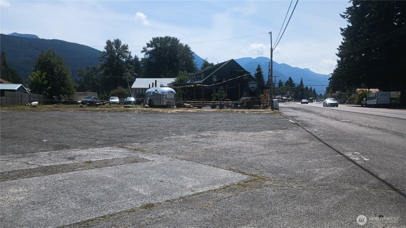 13006 US 12 Highway