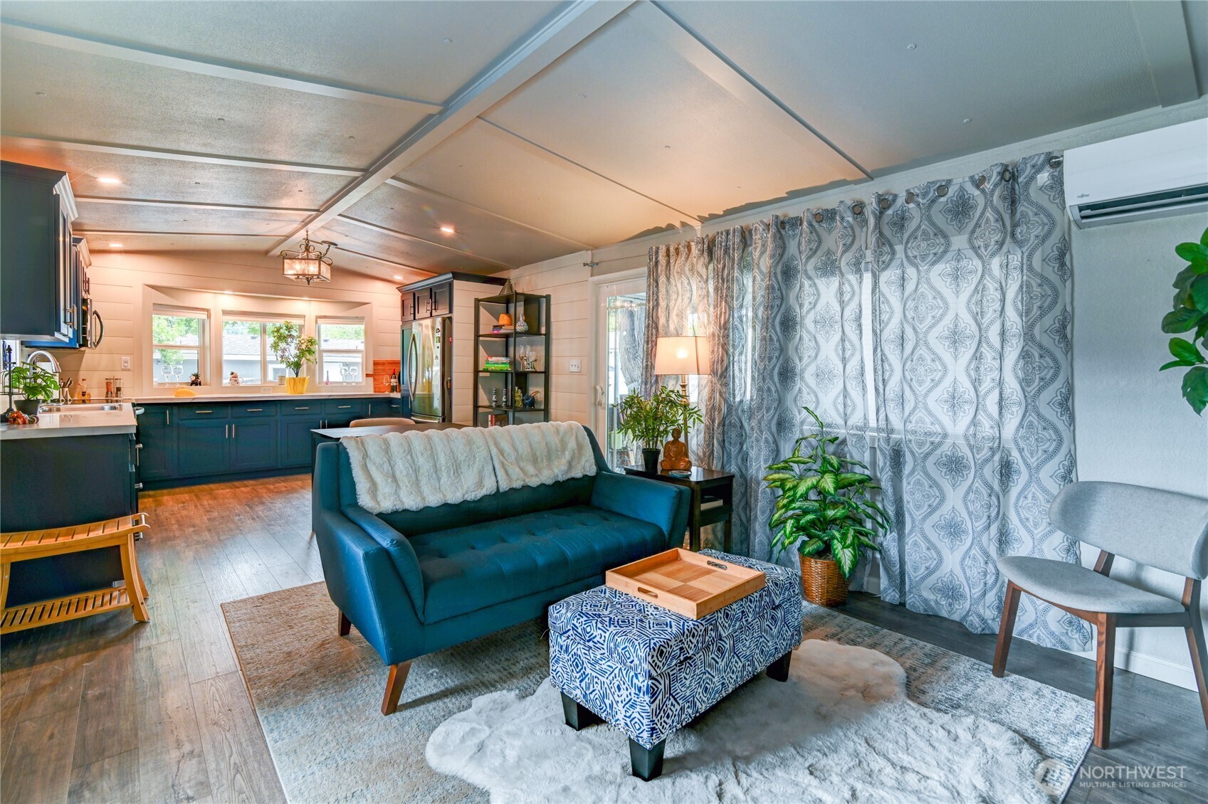 4045 49th Avenue SW 70