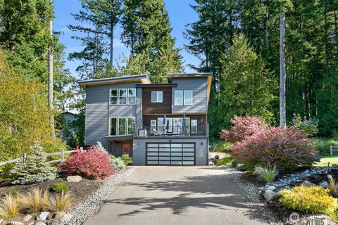 Photo of 1105 40th Street, Bellingham, WA 98229 (MLS # 2445742)