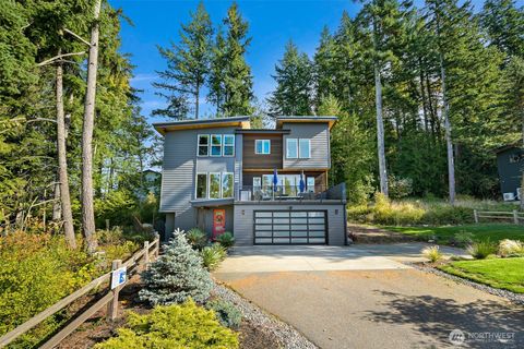 Photo of 1105 40th Street, Bellingham, WA 98229 (MLS # 2445742)