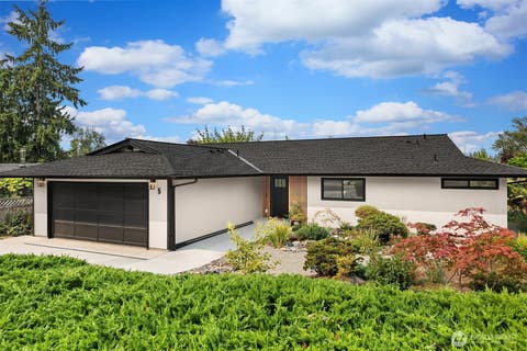 Photo of 5 151st Place SE, Bellevue, WA 98007 (MLS # 2563811)