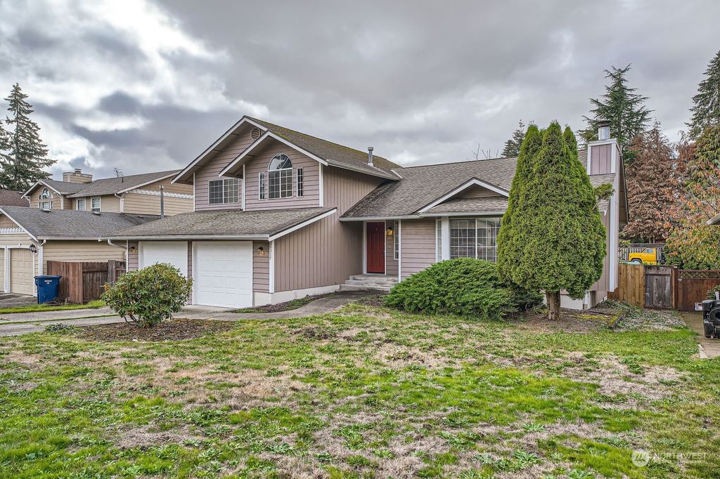 Photo of 30317 24th Place S, Federal Way, WA 98003 (MLS # 2295202)