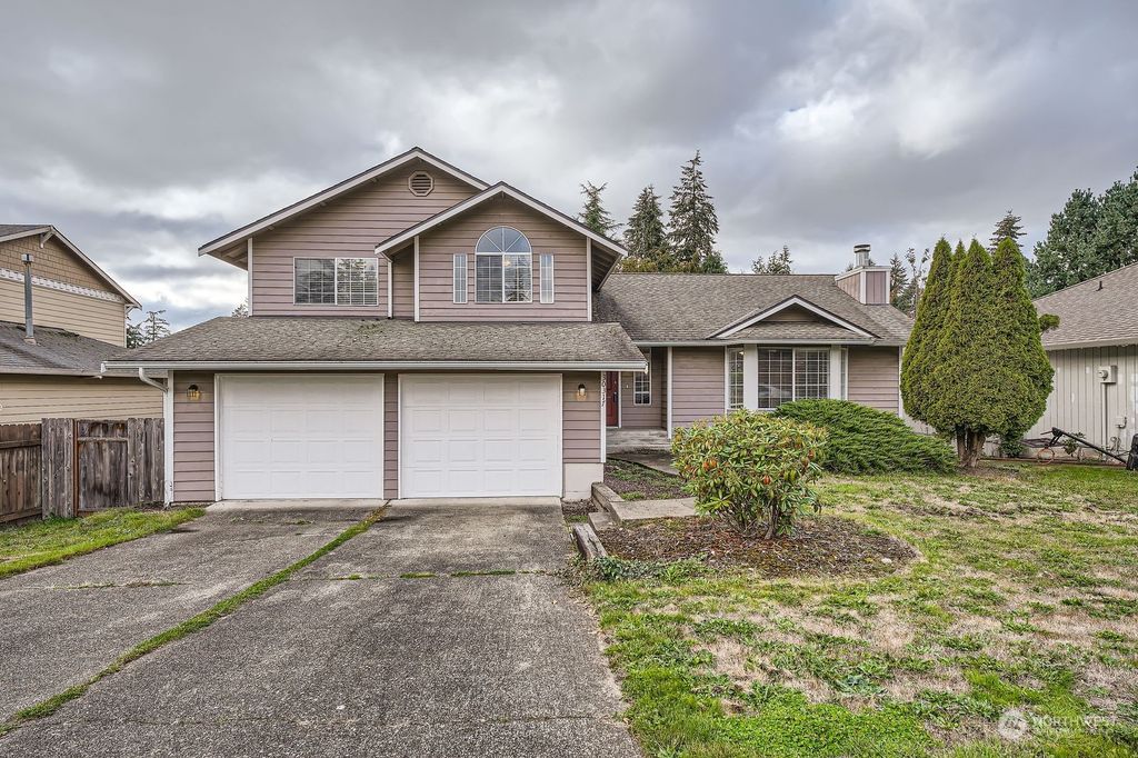 Photo of 30317 24th Place S, Federal Way, WA 98003 (MLS # 2295202)