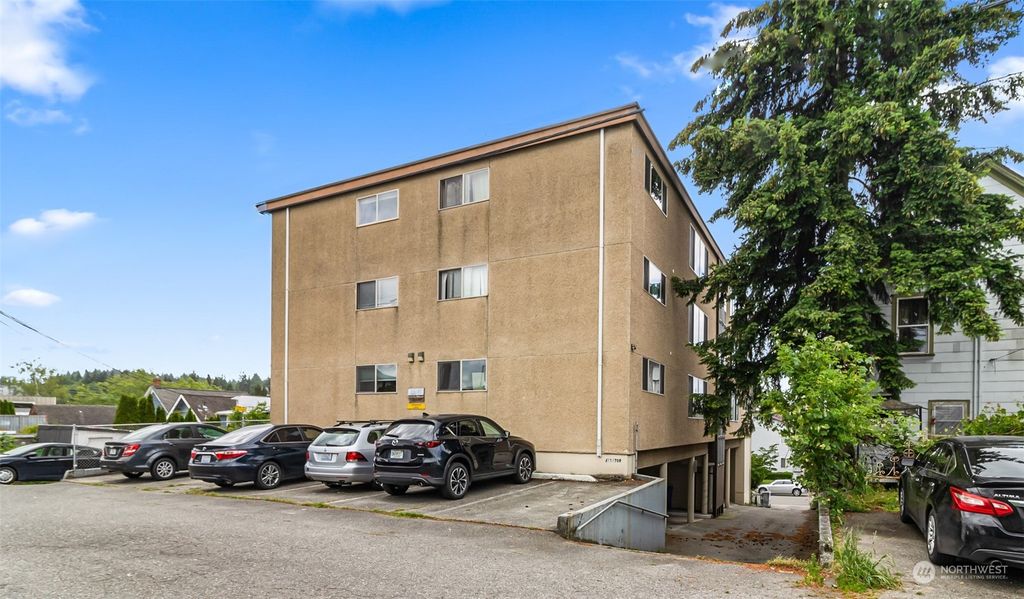Photo of 3209 Hoyt Avenue #204, Everett, WA 98201 (MLS # 2250844)
