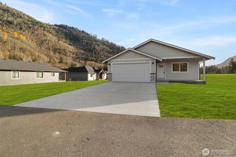 6479 Watson Loop Maple Falls WA 98266