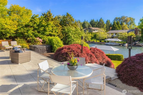 Photo of 12 Columbia Key, Bellevue, WA 98006 (MLS # 2505158)